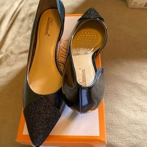 Dunion Pewter 8M Kitten Hill shoes